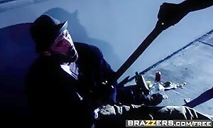 BRAZZERS - A Clockwork Whore lesbian threesome, Gia Dimarco & Madison Ivy &
